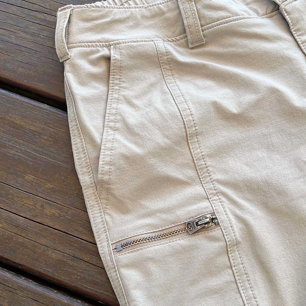 Athleta Women’s Shorts - Picture 4 of 16